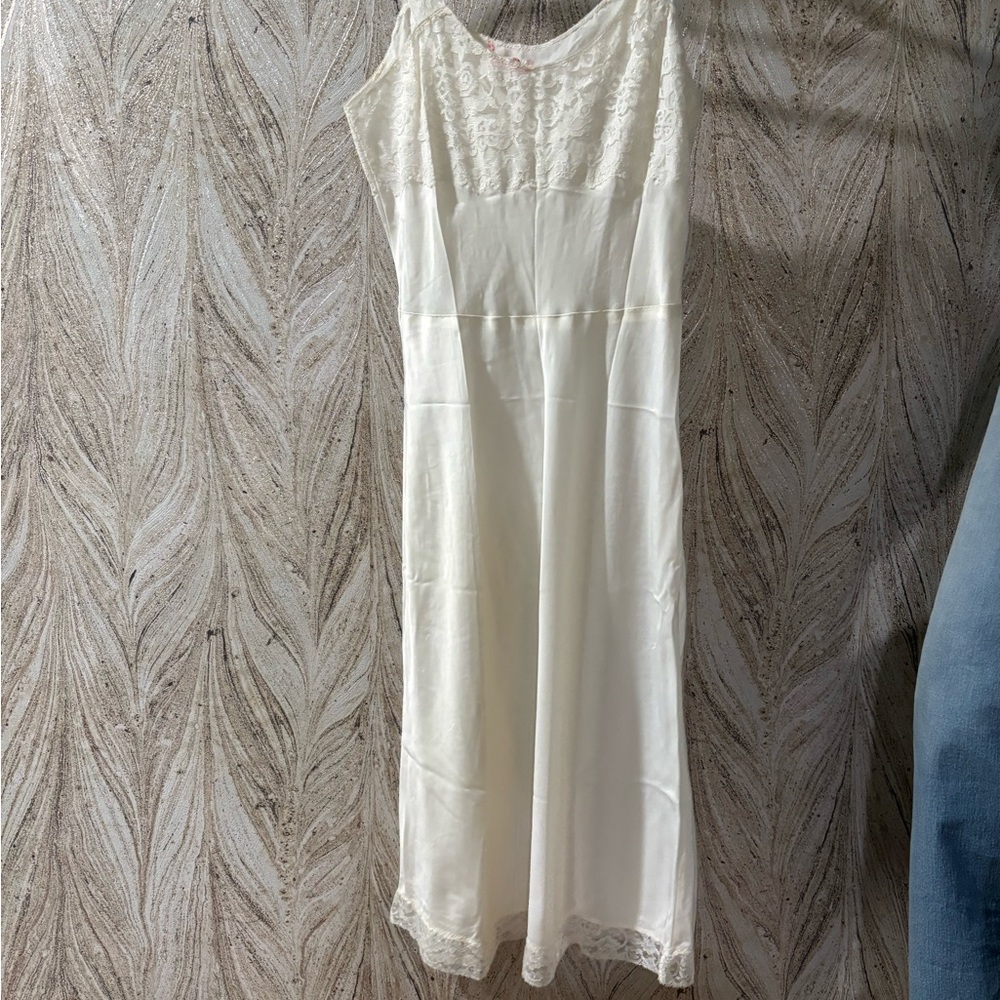 Elegant Cream Lace Slip Dress - Picture 3 of 6
